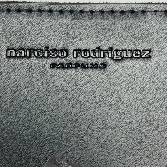 Narciso Rodriguez BLK  Make-up Bag with 3 Travel Perfume Atomizers, Spri… - Picture 2 of 6